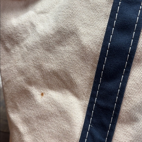 Vintage LL Bean Canvas Tote with Navy Trim zip close LARGE - Picture 8 of 16